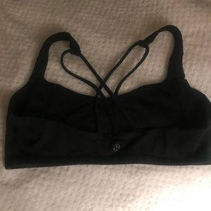 Lululemon free to be bra